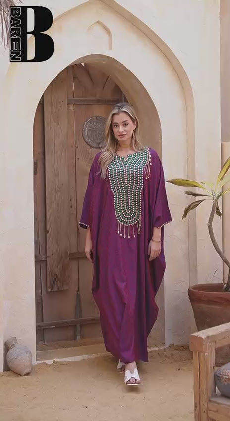 عباية شـغل إيد مـلـونـة