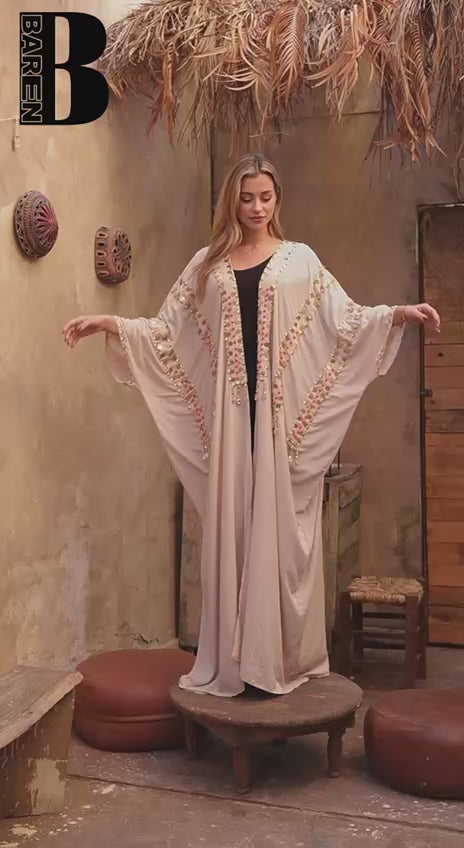 عباية لـؤلـؤة